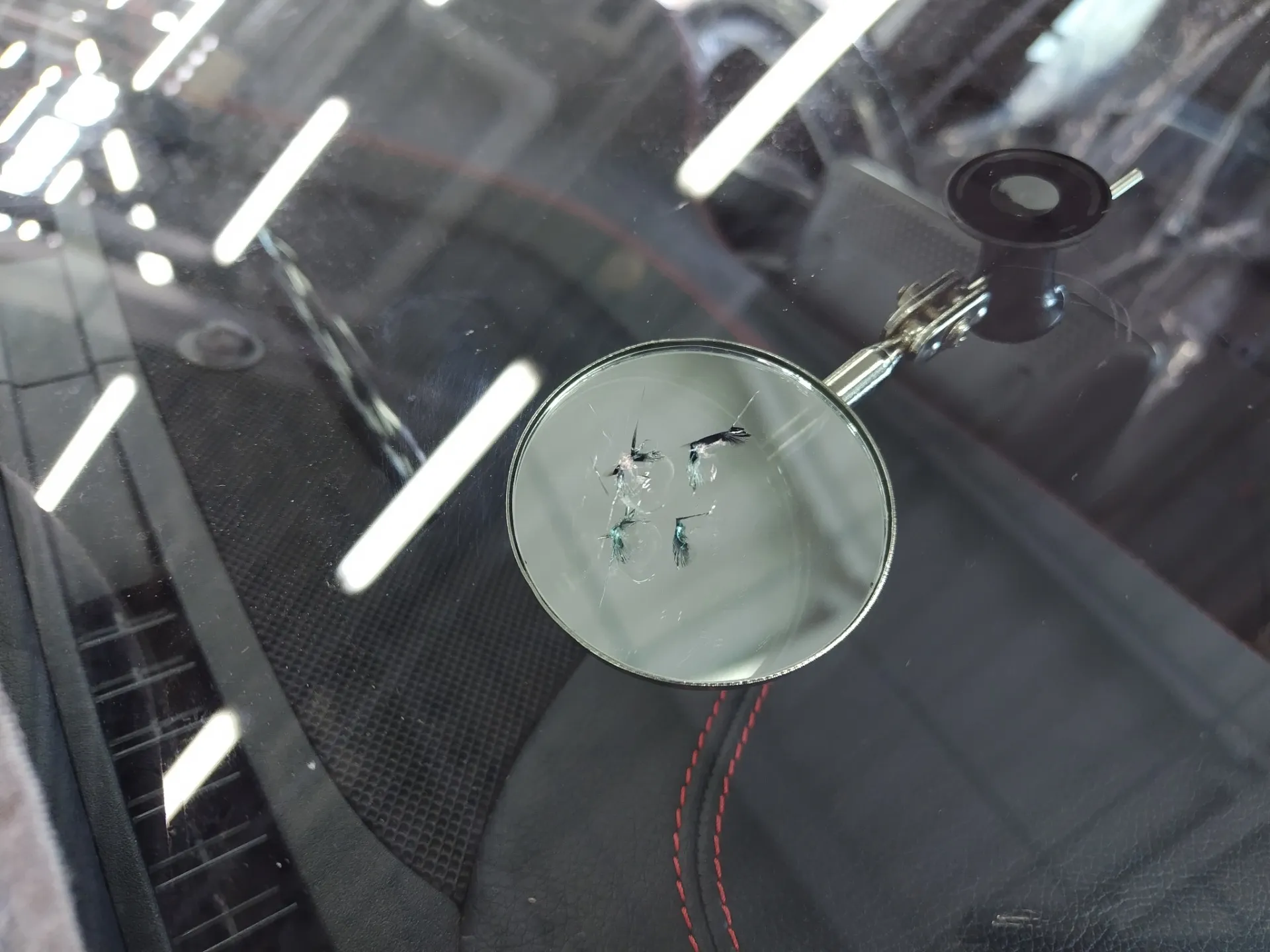 高難易度フロントガラスリペアのご紹介