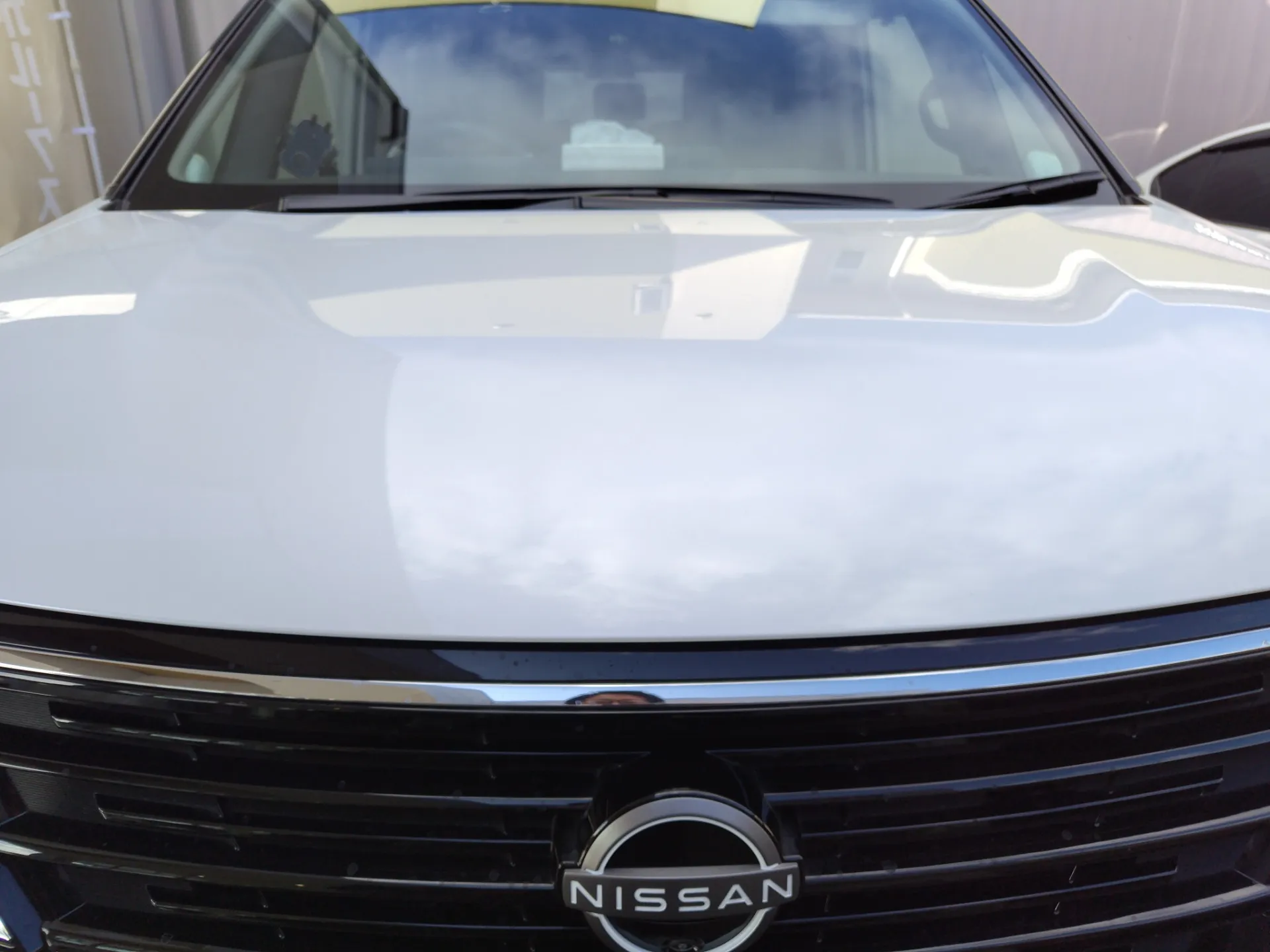 日産エクストレイルフロントガラスリペアのご紹介