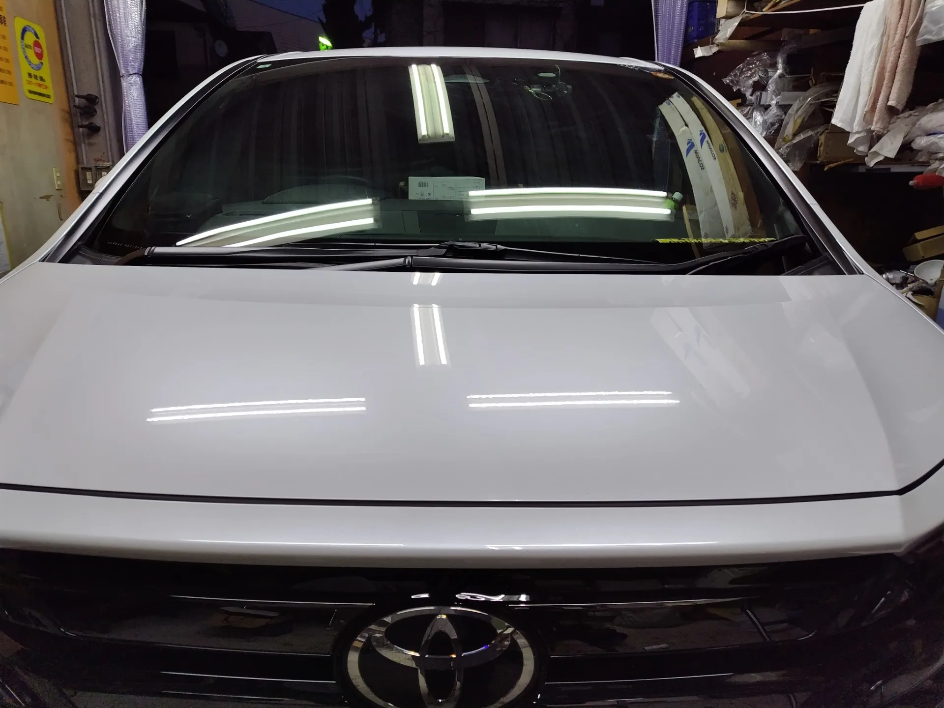 ヴェルファイアフロントガラス削れ修復のご紹介